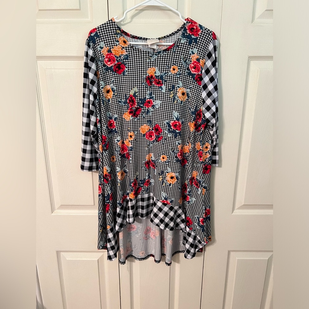 Zadie B’s floral top!
